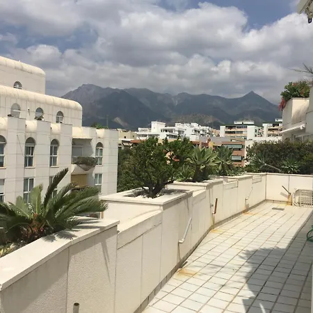 Zambomba Beachfront Penthouse Marbellac